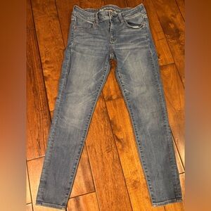 American Eagle jeans 6 short